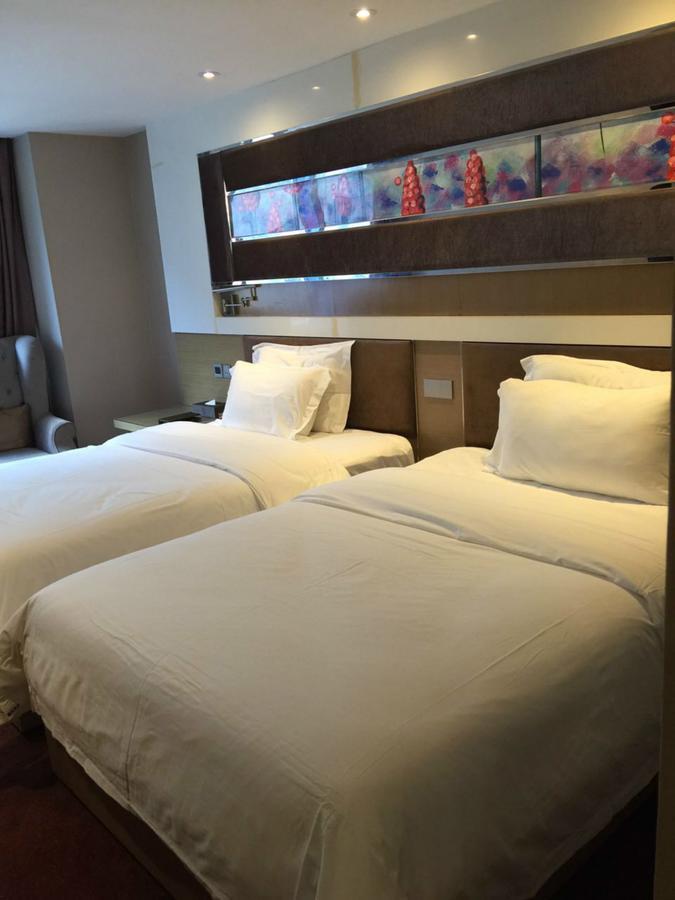 Lavande Hotel Guangzhou Ximenkou Metro מראה חיצוני תמונה