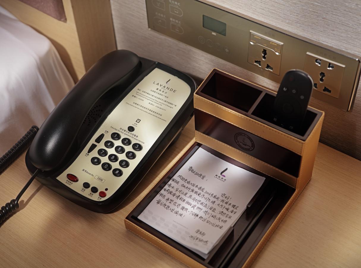 Lavande Hotel Guangzhou Ximenkou Metro מראה חיצוני תמונה